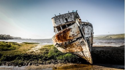 Karaya Vurmuş Tarihi Gemi Kanvas Tablo